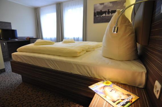 Bootshaus Hotel Bedekaspel Cameră foto